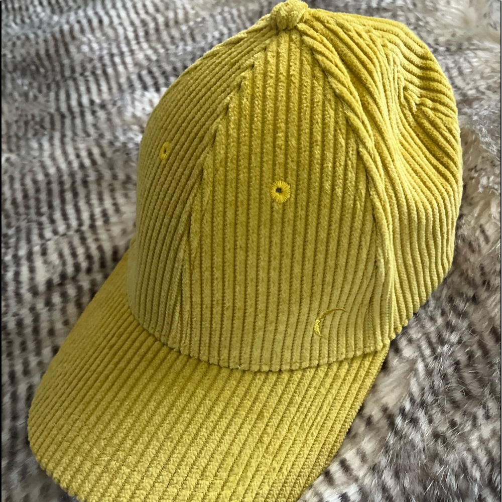 Zyia corduroy baseball cap